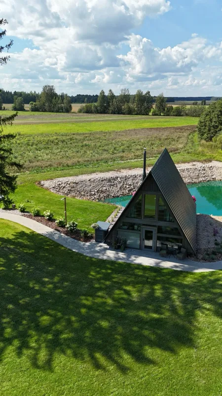 The cabin by the pond