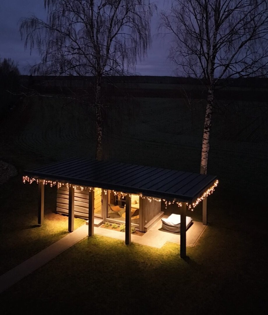 A modern & elegant sauna